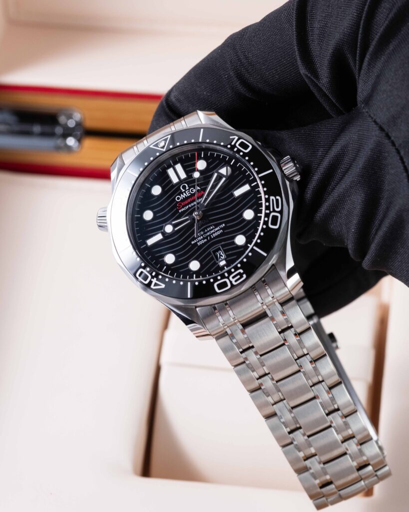 Omega Seamaster 300M 210.30.42.20.01.001 2026