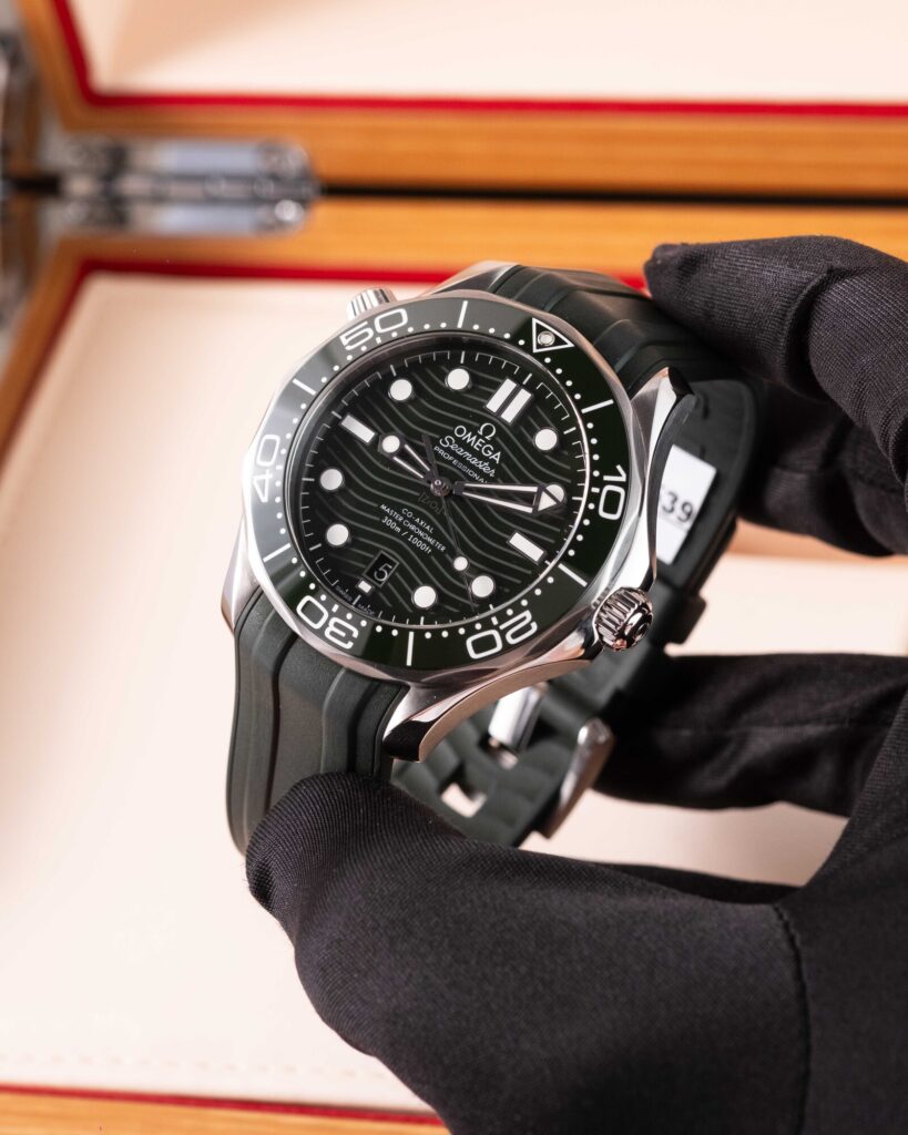 Omega Seamaster 210.32.42.20.10.001 2025