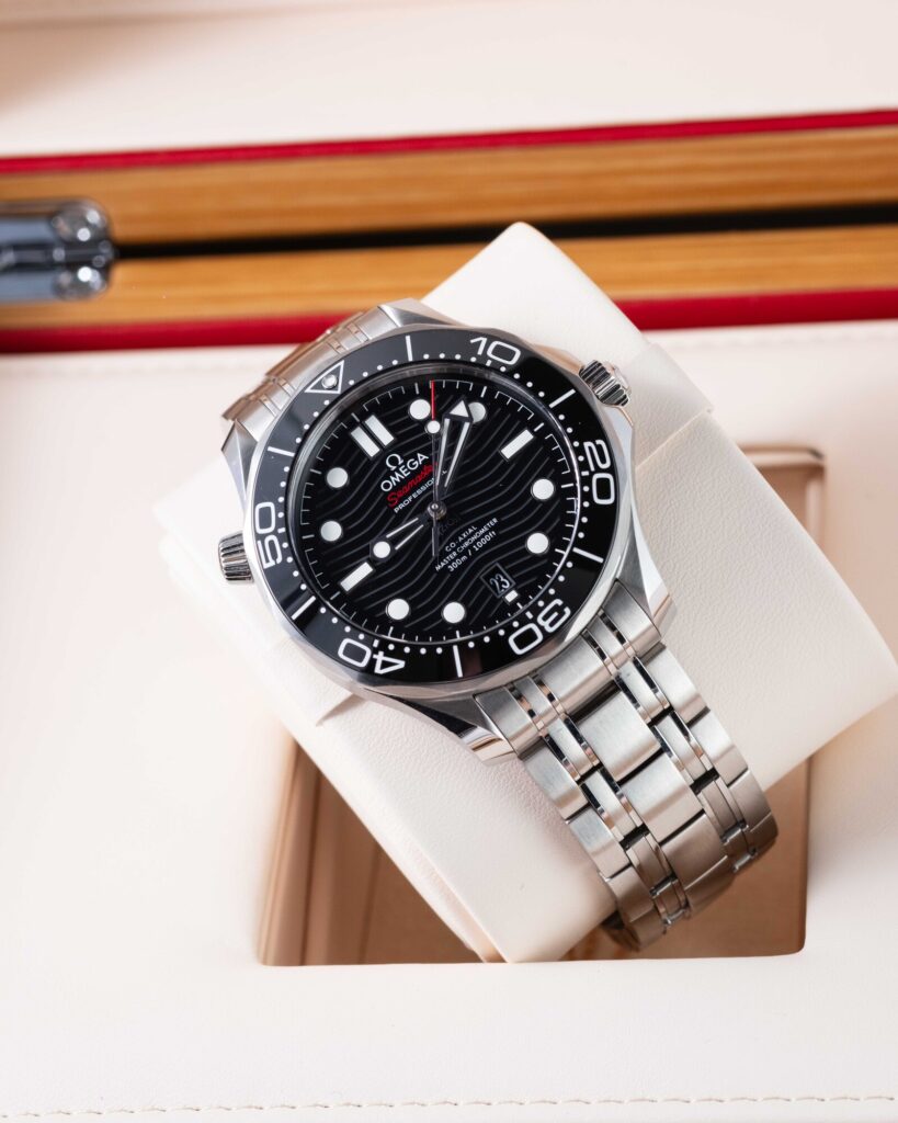 Omega Seamaster 300M 210.30.42.20.01.001 2026