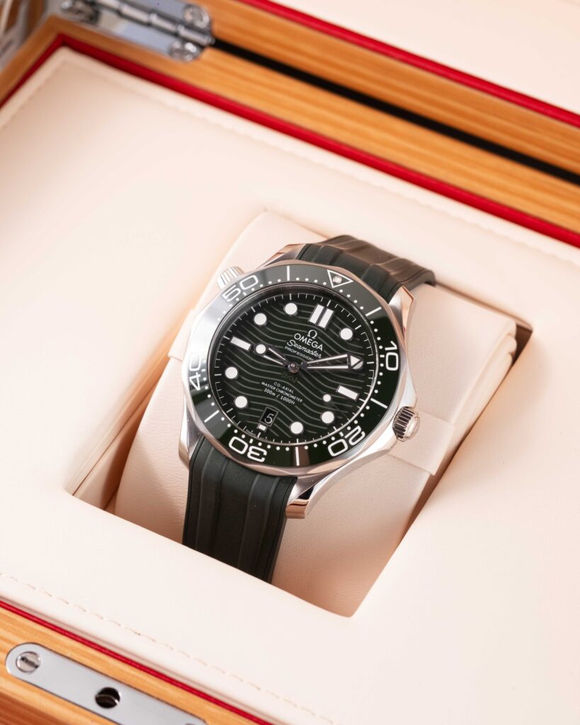 Omega Seamaster 210.32.42.20.10.001 2025