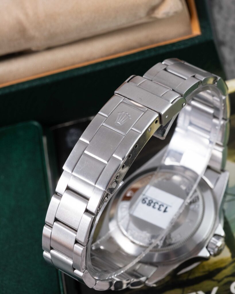 Rolex Sea-Dweller 16660