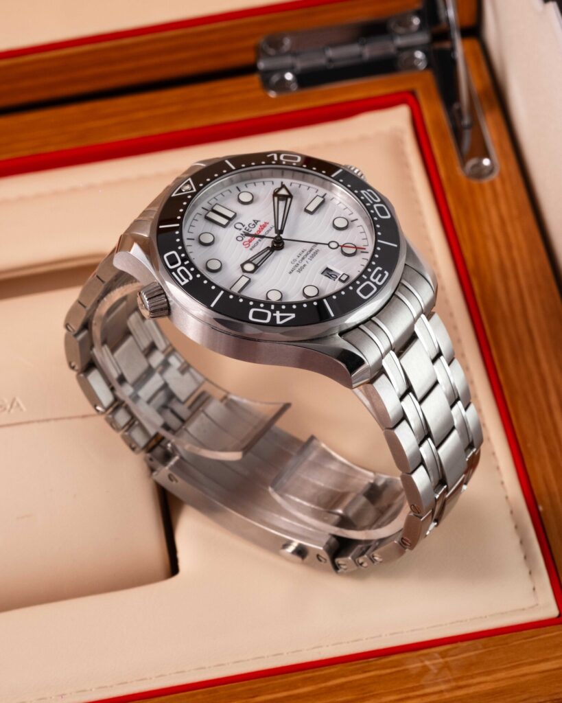 Omega Seamaster Diver 300M  210.30.42.20.04.001 2022