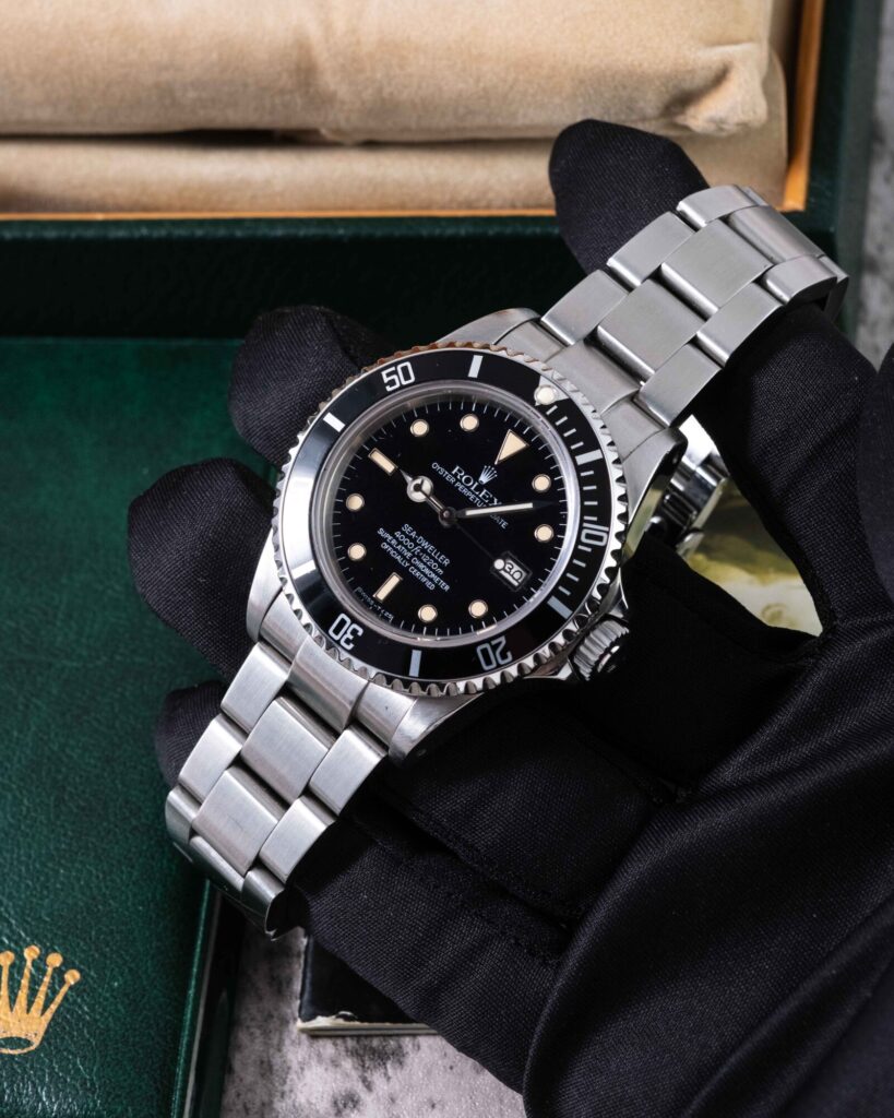 Rolex Sea-Dweller 16660