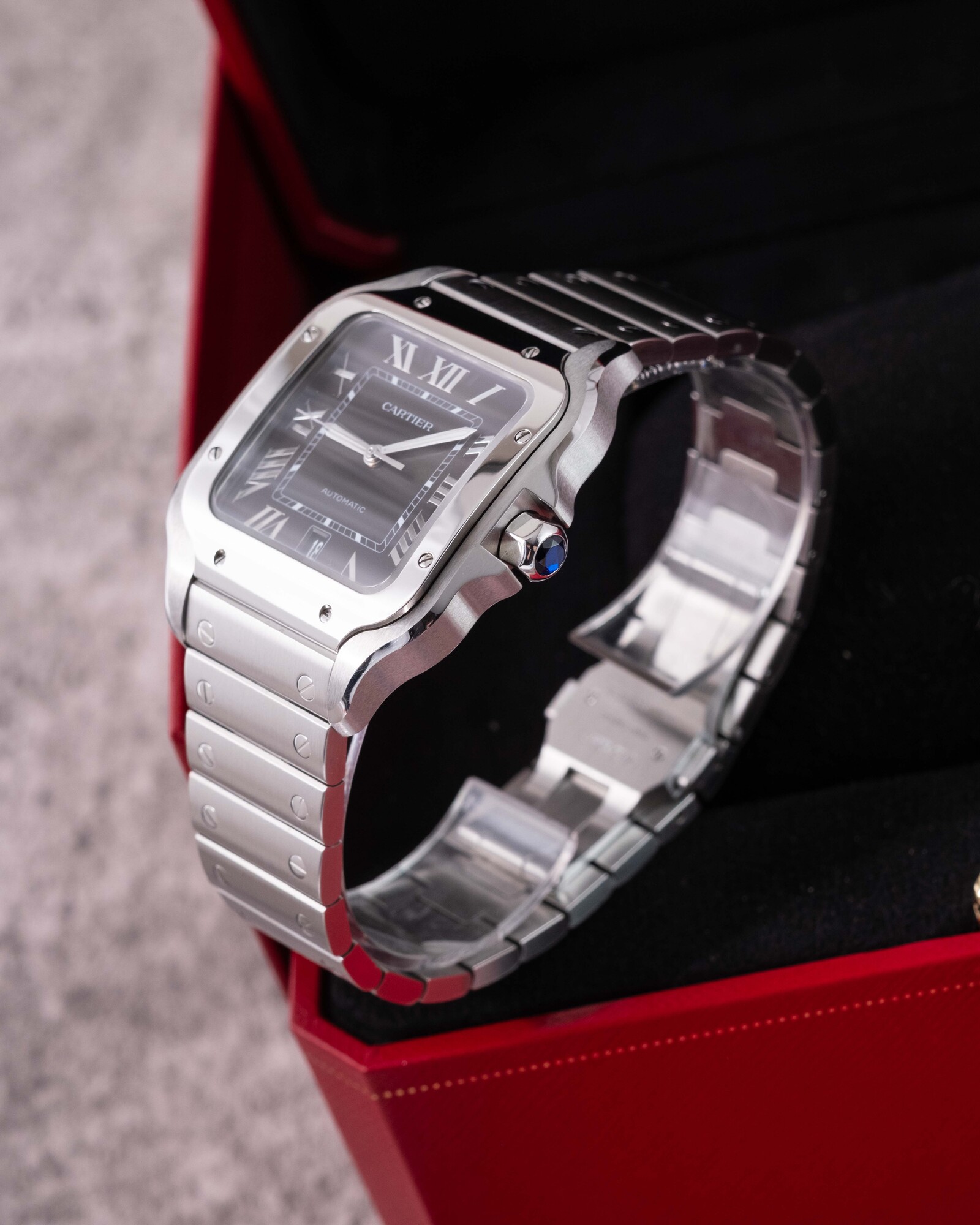 Cartier Santos WSSA0062 2025, photo 3 at watchtrader.co.uk