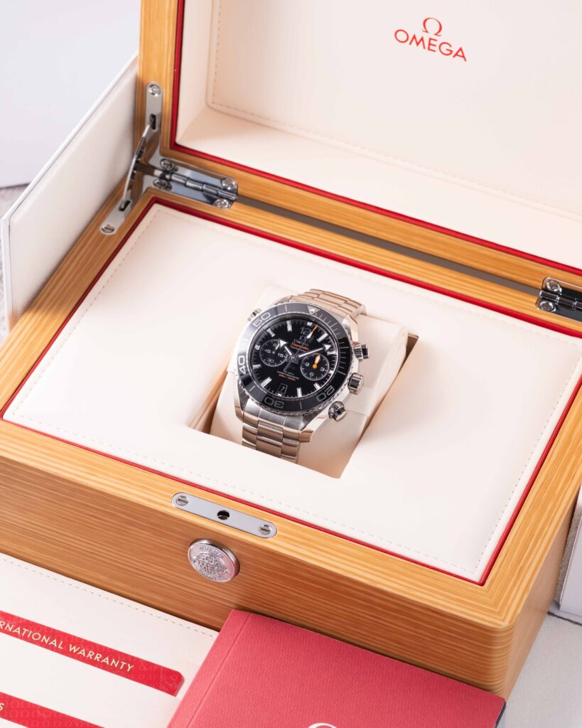 Omega Seamaster Planet Ocean 215.30.46.51.01.001 2025