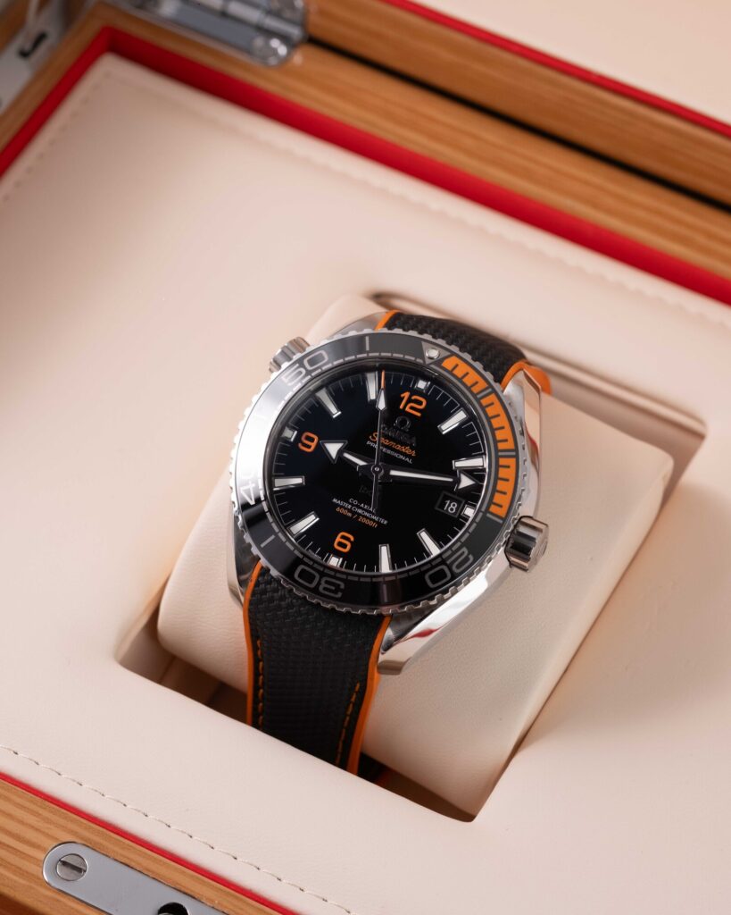 Omega Seamaster Planet Ocean 600M  215.32.44.21.01.001 2022