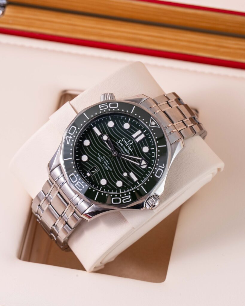 Omega Omega Seamaster Diver 300M 210.30.42.20.10.001 2025
