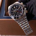Breitling Super Chronomat UB0136