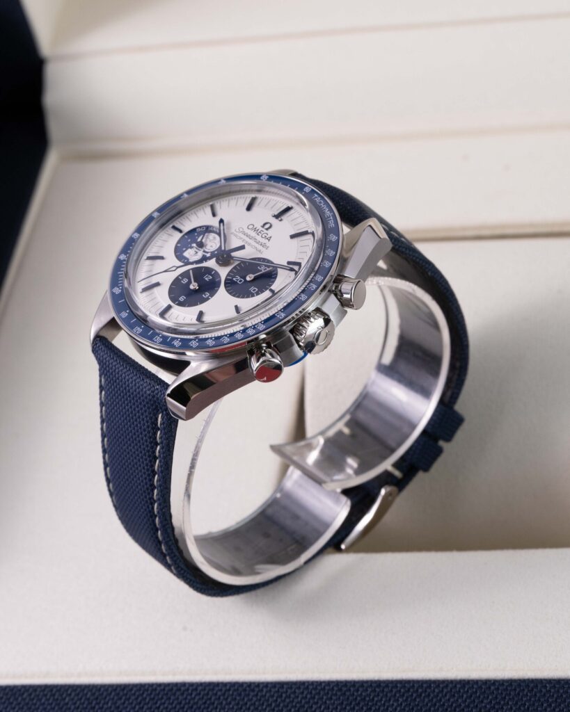 Omega Speedmaster Snoopy 310.32.42.50.02.001 2026