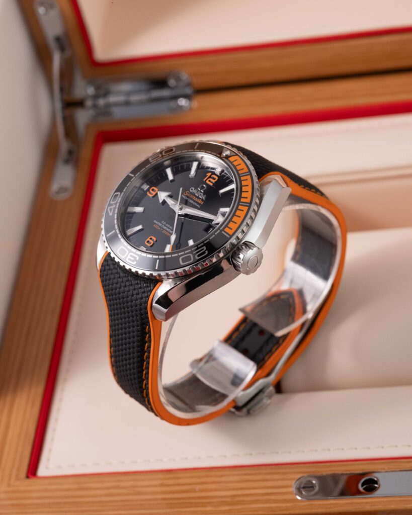 Omega Seamaster Planet Ocean 600M  215.32.44.21.01.001 2022
