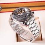 Omega Seamaster Planet Ocean 215.30.46.51.01.001 2025