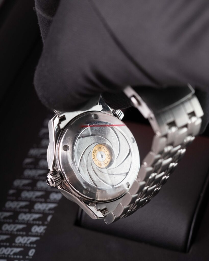 Omega Seamaster Diver 300M James Bond 50TH Anniversary 212.30.36.20.51.001 2012