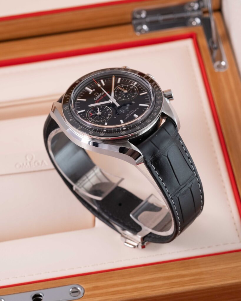 Omega Speedmaster 304.33.44.52.01.001 2022