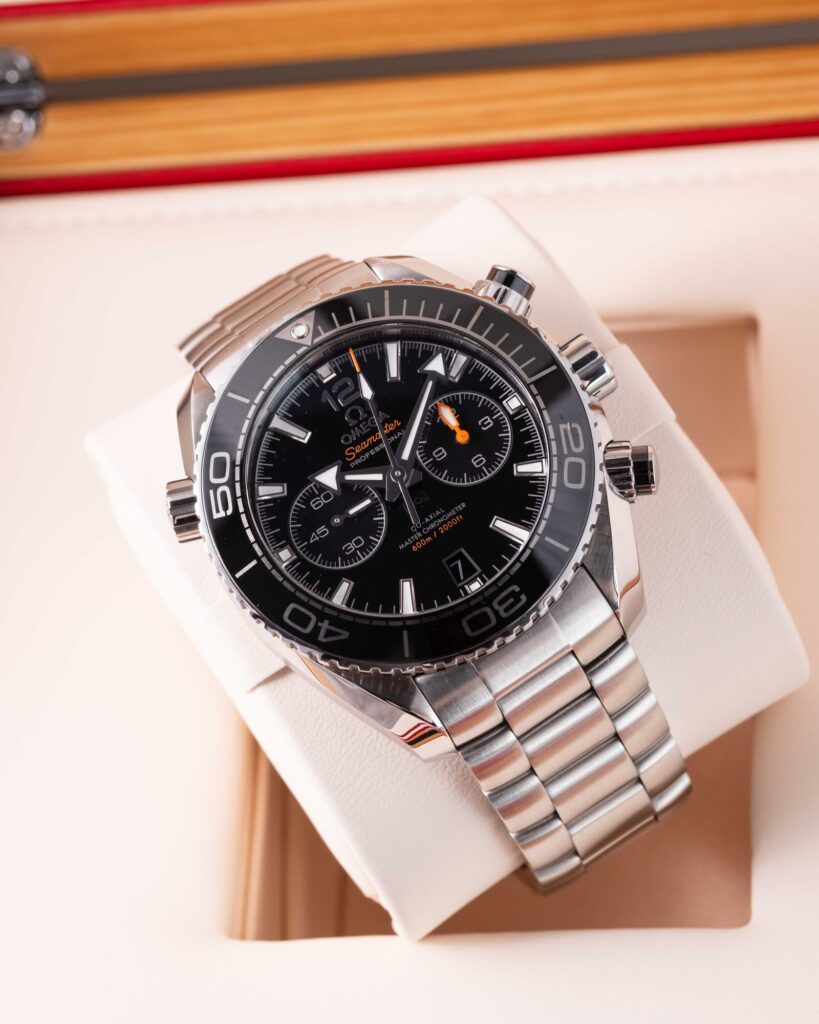 Omega Seamaster Planet Ocean 215.30.46.51.01.001 2025