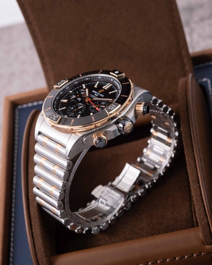 Breitling Super Chronomat UB0136