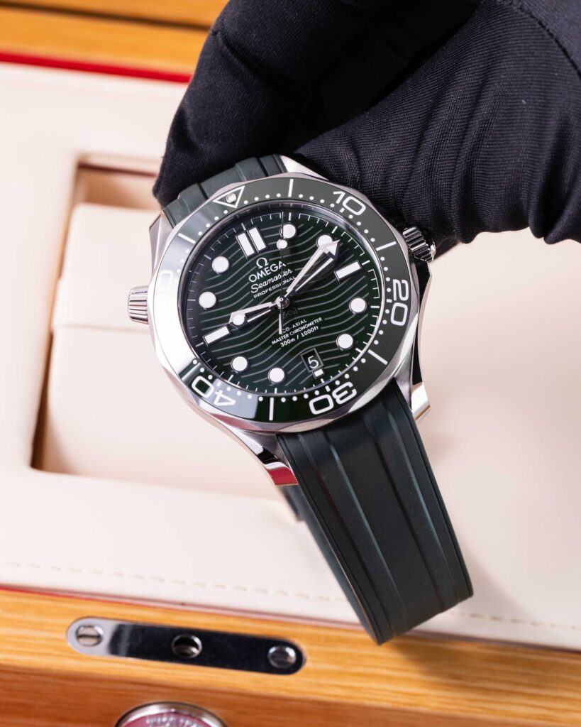 Omega Omega Seamaster Diver 300M 210.32.42.20.10.001 2025