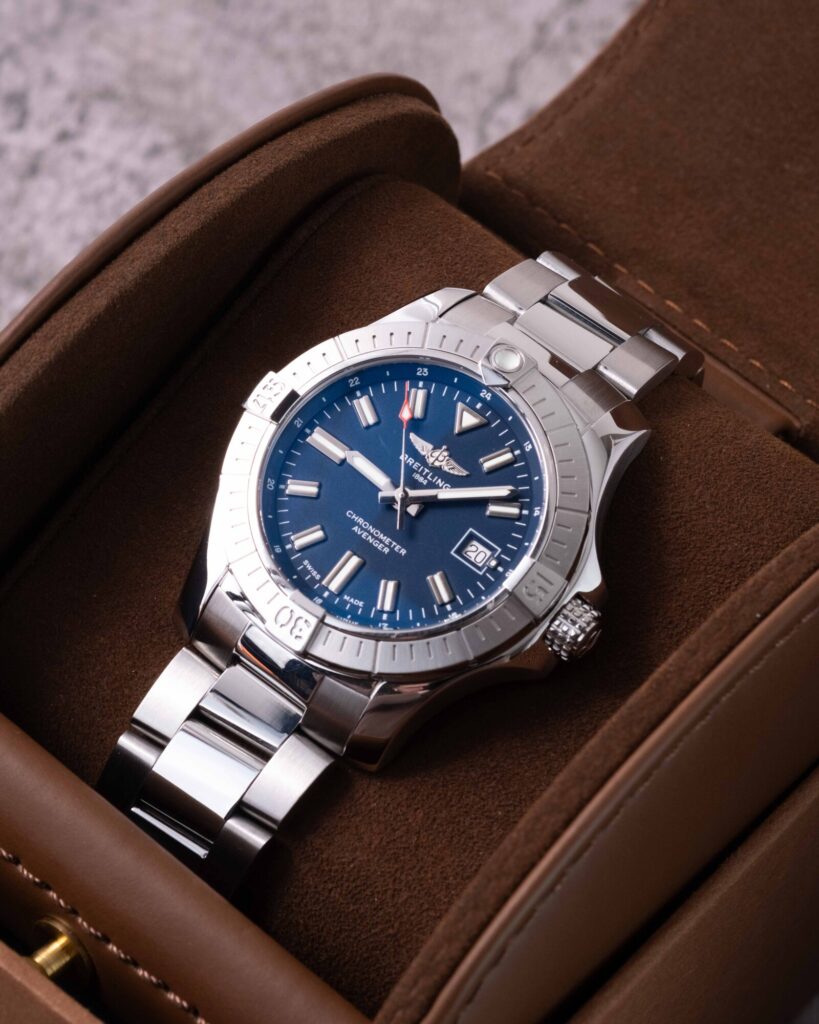 Breitling Avenger A17318 2020