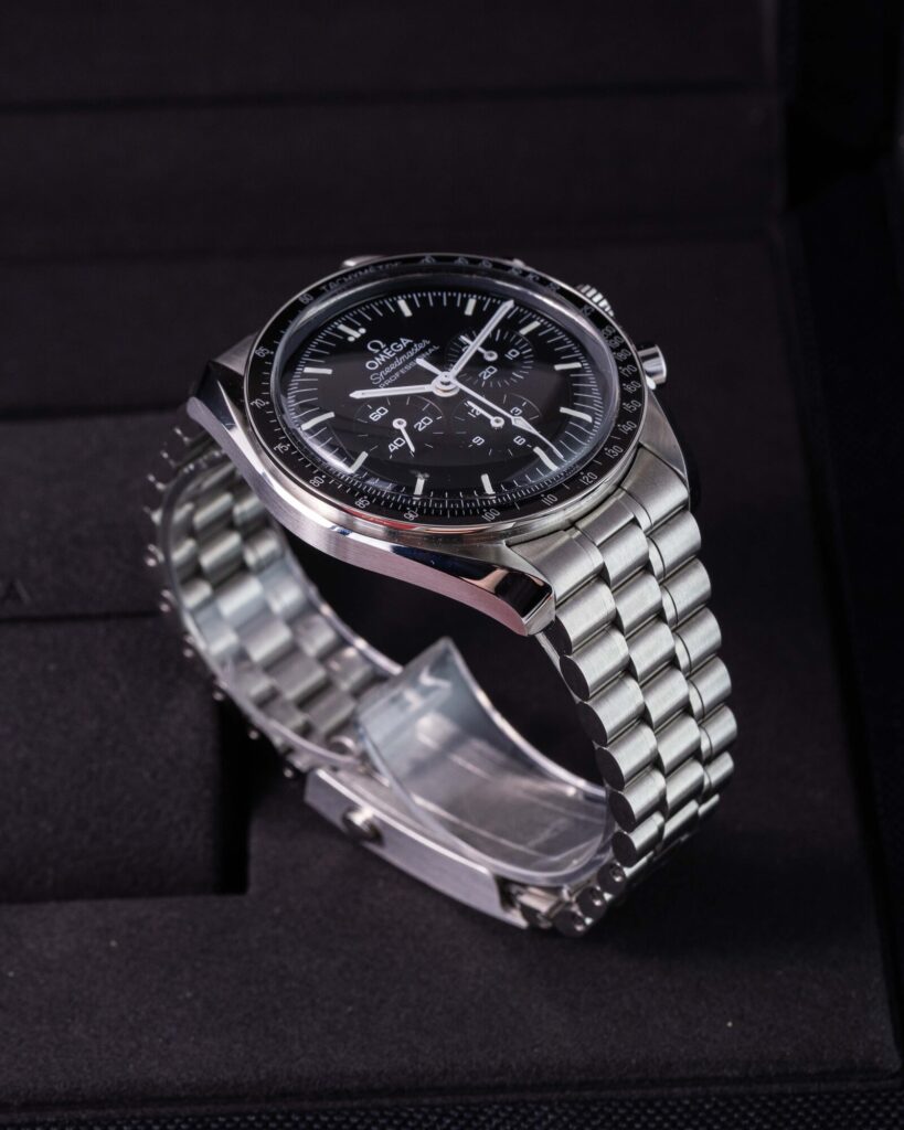 Omega Speedmaster 31030425001001 2026