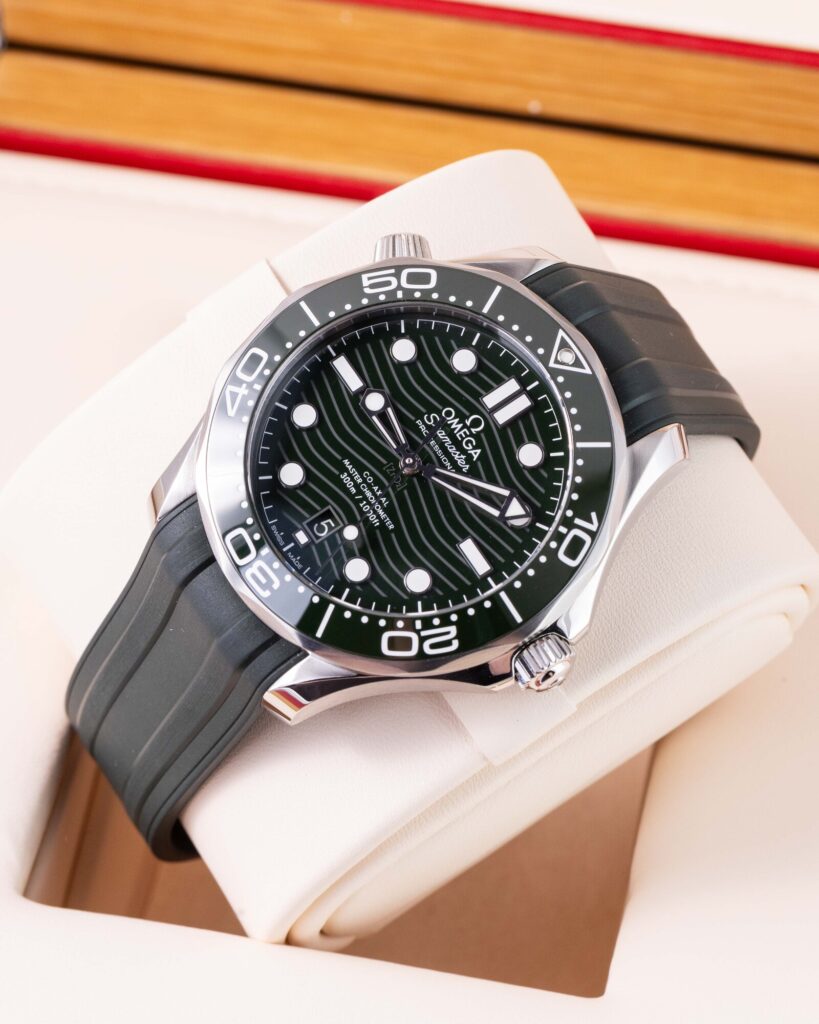 Omega Omega Seamaster Diver 300M 210.32.42.20.10.001 2025