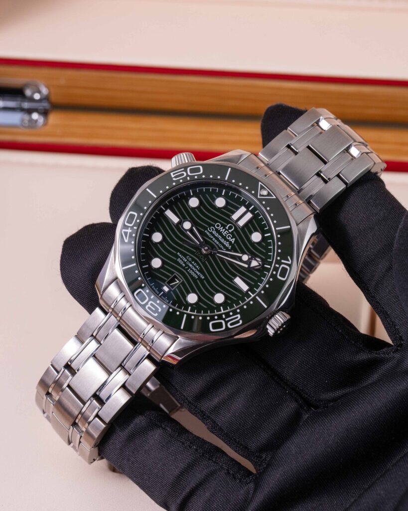 Omega Omega Seamaster Diver 300M 210.30.42.20.10.001 2025
