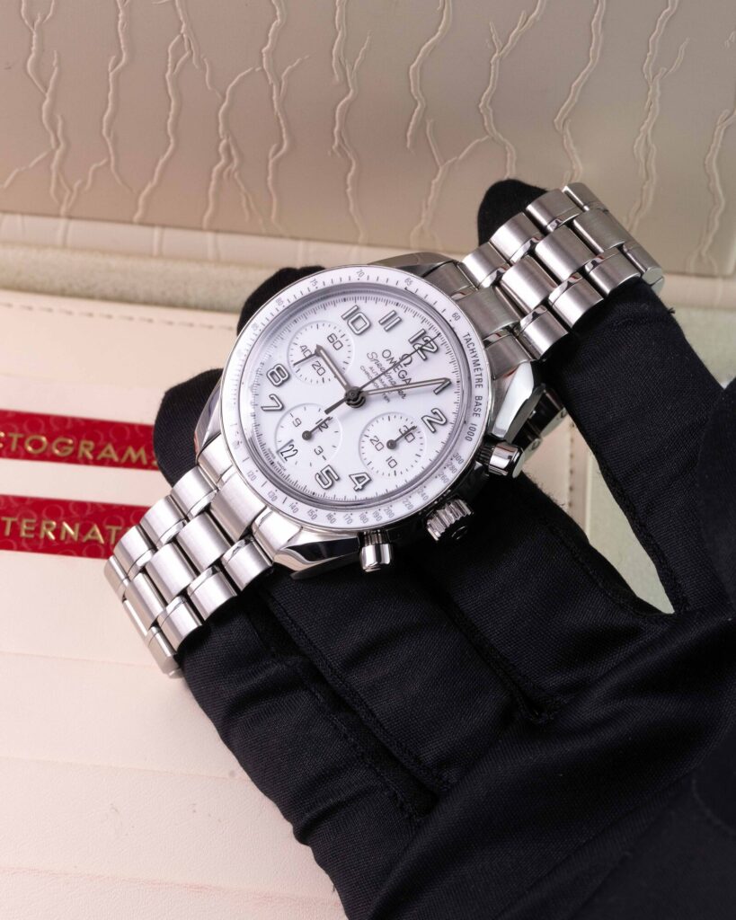 Omega Speedmaster 324.30.38.40.04.001 2017