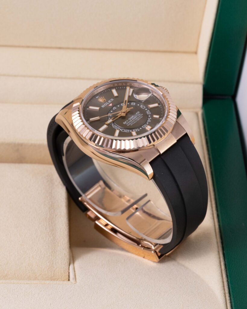 Rolex Sky-Dweller 326235 2022