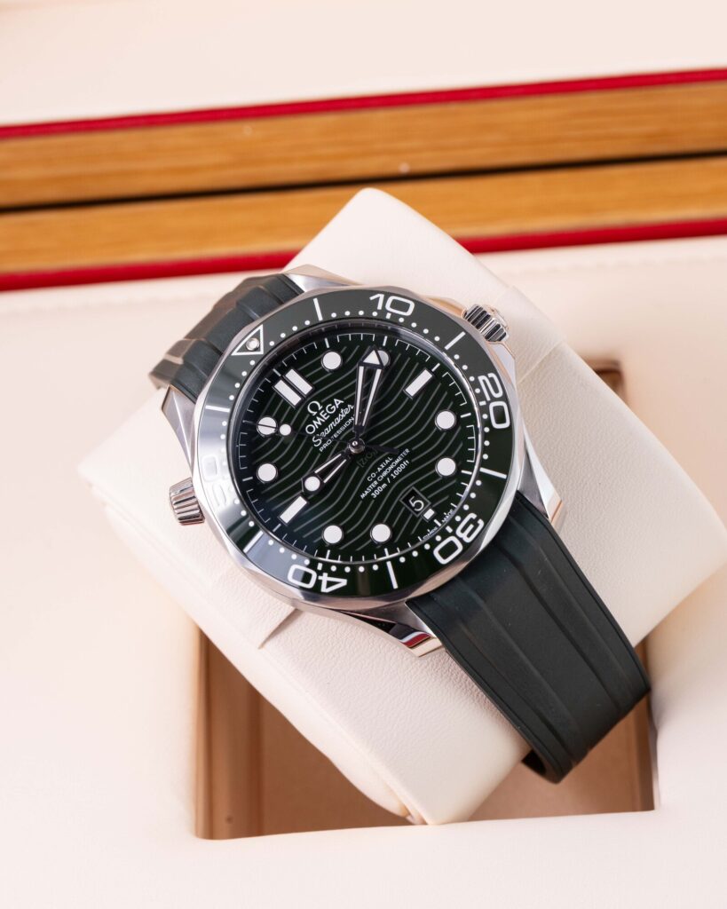 Omega Omega Seamaster Diver 300M 210.32.42.20.10.001 2025