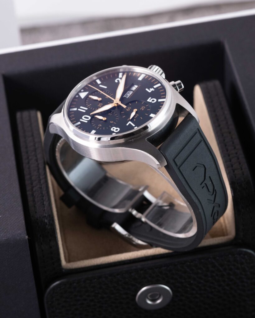IWC Steel 43MM Pilot Apxgp Chrono Auto Black Dial On Rubber Strap IW378009 2026