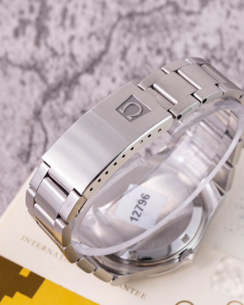 Omega Geneve 1061 1977