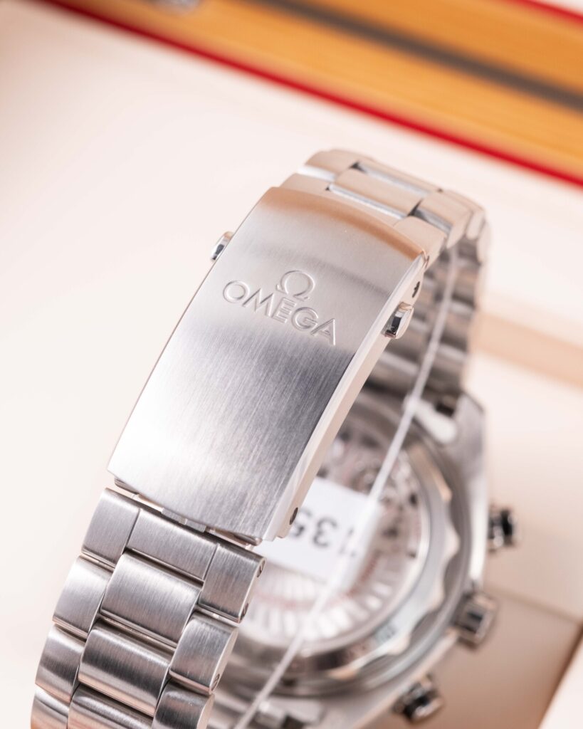 Omega Seamaster Planet Ocean 215.30.46.51.01.001 2025