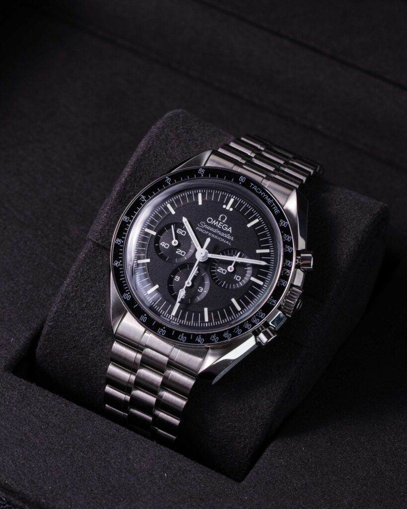 Omega Speedmaster 31030425001001 2026