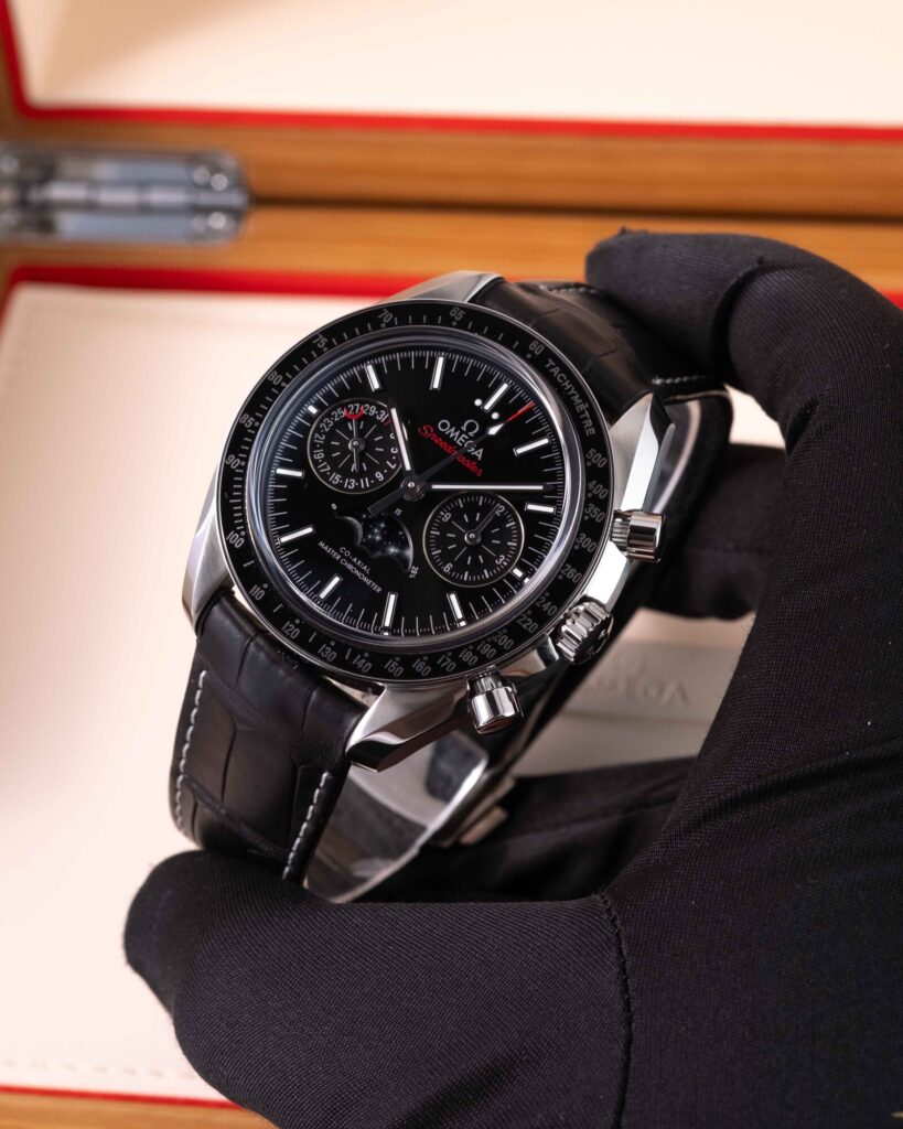 Omega Speedmaster 304.33.44.52.01.001 2022
