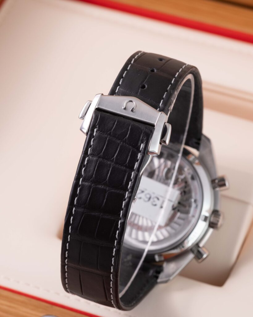 Omega Speedmaster 304.33.44.52.01.001 2022