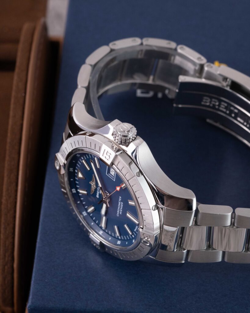 Breitling Avenger A17318 2020