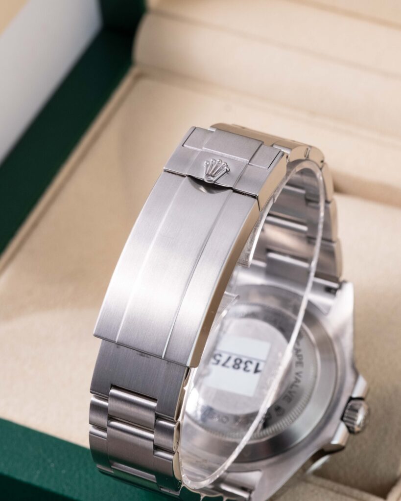 Rolex Sea-Dweller 126600 2022