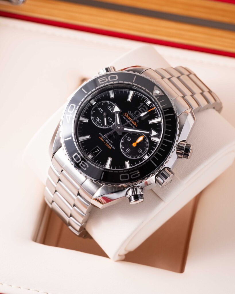Omega Seamaster Planet Ocean 215.30.46.51.01.001 2025