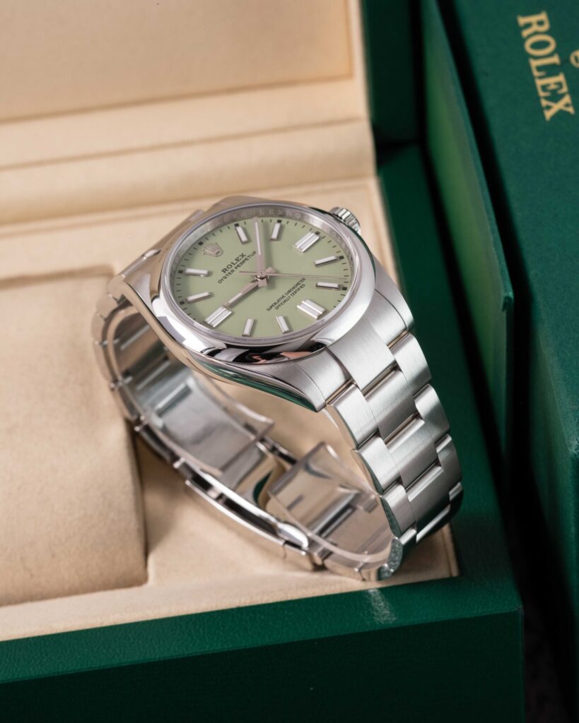Rolex Oyster Perpetual 134300 2026