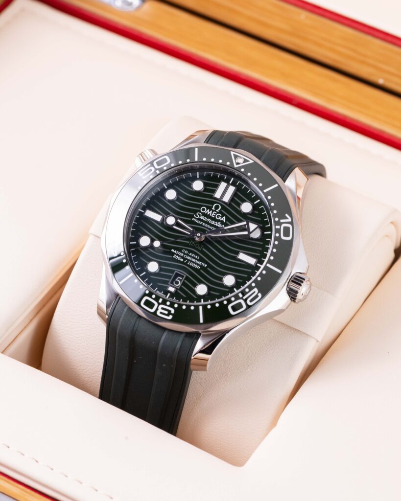 Omega Omega Seamaster Diver 300M 210.32.42.20.10.001 2025