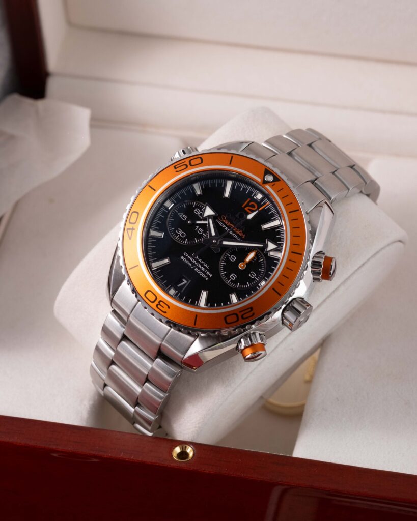 Omega Seamaster Planet Ocean 232.30.44.22.01.001 2018