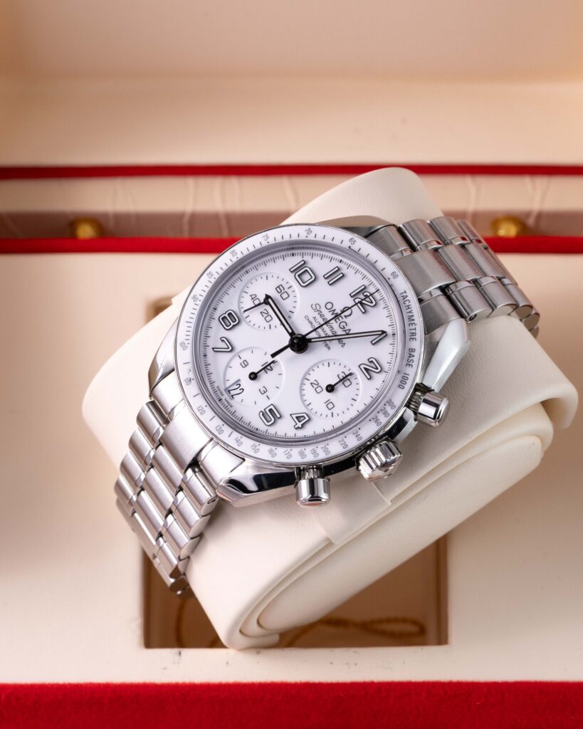 Omega Speedmaster 324.30.38.40.04.001 2017