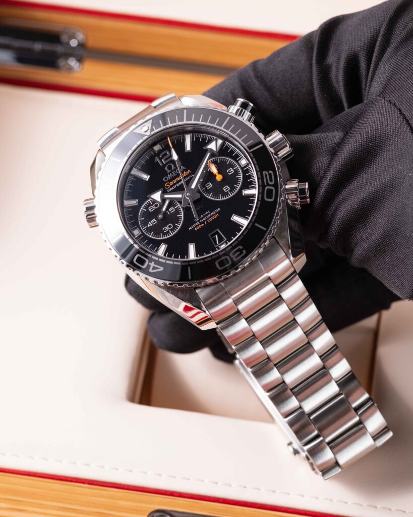 Omega Seamaster Planet Ocean 215.30.46.51.01.001 2025