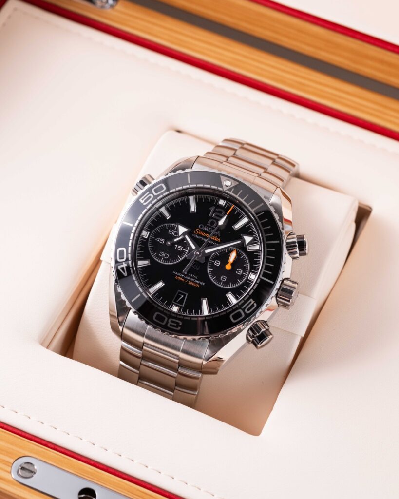 Omega Seamaster Planet Ocean 215.30.46.51.01.001 2025