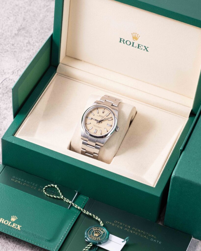 Rolex Oyster Perpetual 134300 2025