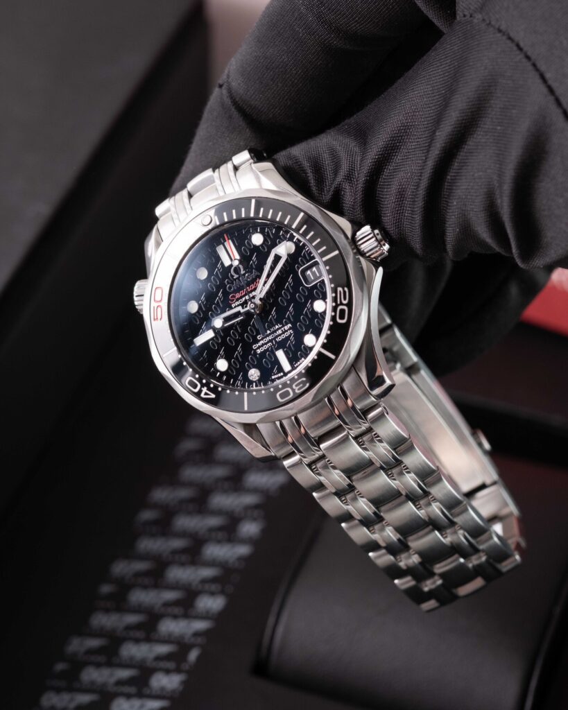 Omega Seamaster Diver 300M James Bond 50TH Anniversary 212.30.36.20.51.001 2012