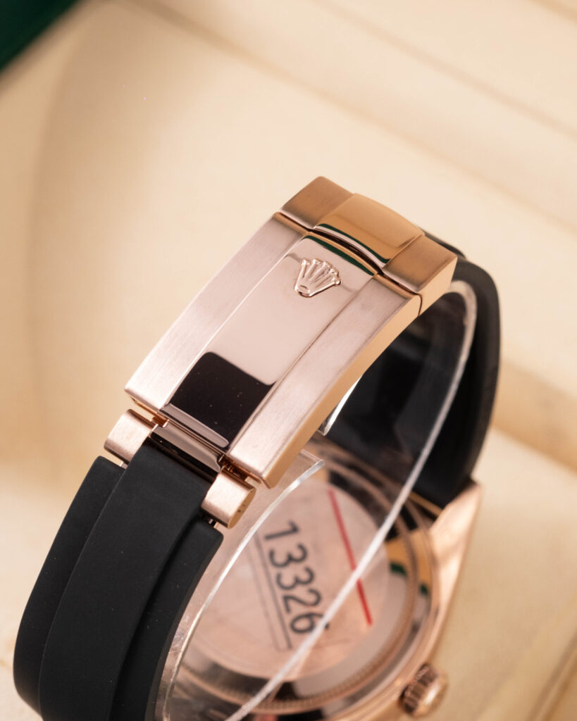 Rolex Sky-Dweller 326235