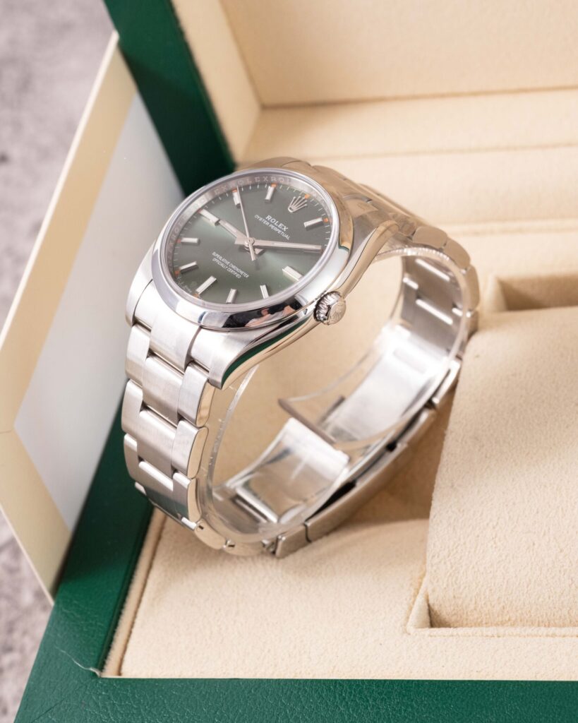 Rolex Oyster Perpetual 114200 2019