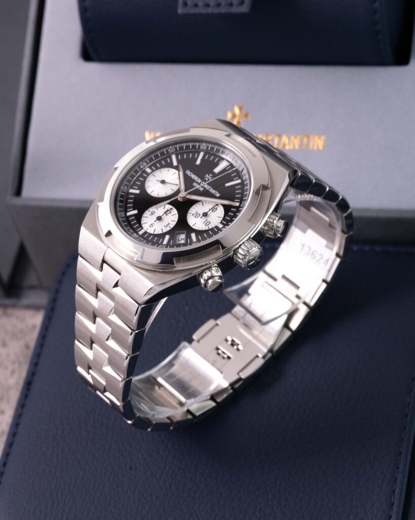 Vacheron Constantin Overseas 5520V/210A-B481 2026