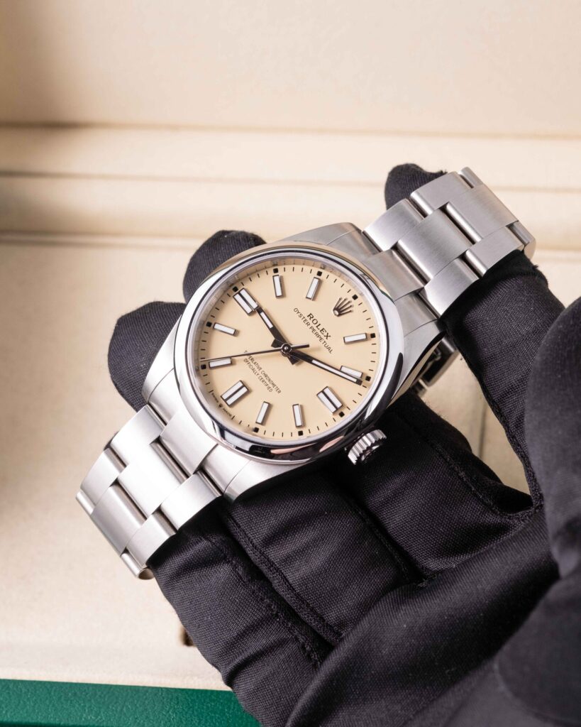 Rolex Oyster Perpetual 134300 2025