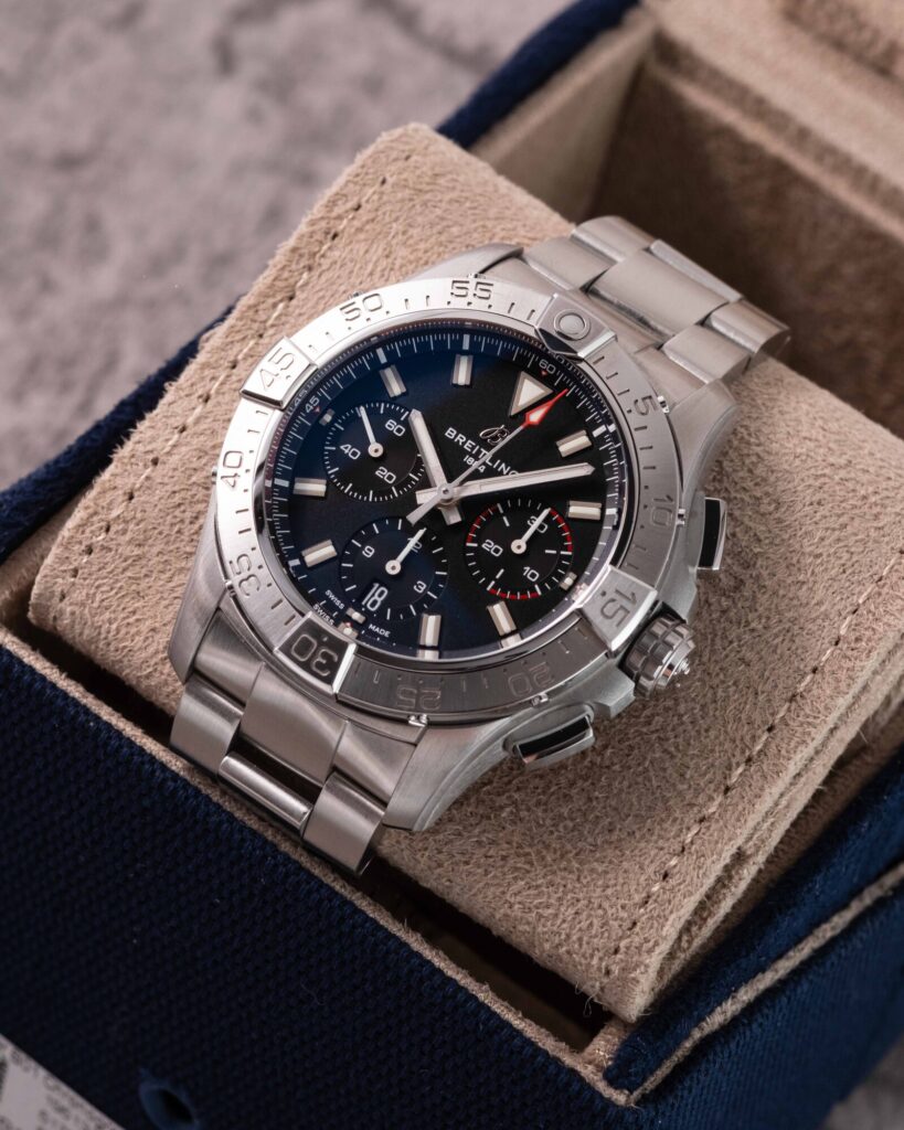 Breitling Avenger B01 AB0146101B1A1 2026