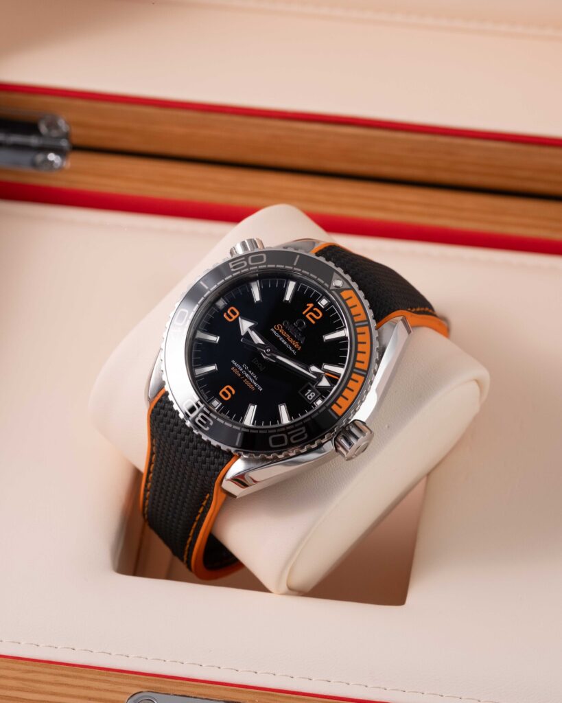 Omega Seamaster Planet Ocean 600M  215.32.44.21.01.001 2022
